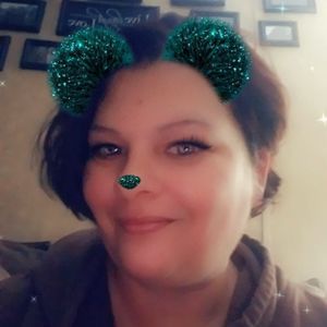 Meet your Posher, Angie